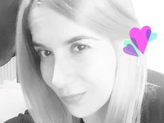 JustKarina - blond female with  big tits webcam at ImLive