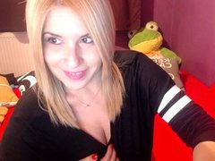 JustKarina - blond female with  big tits webcam at ImLive