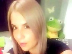 JustKarina - blond female with  big tits webcam at ImLive