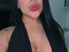 KariThompson - female with black hair webcam at LiveJasmin