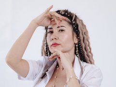 KarinaSweets - female with brown hair and  big tits webcam at LiveJasmin