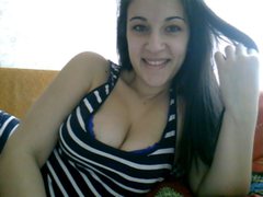 Karinabrunette - female with black hair and  small tits webcam at ImLive
