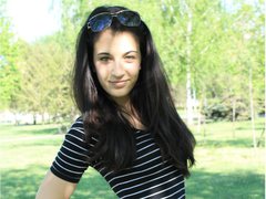 Karinabrunette - female with black hair and  small tits webcam at ImLive