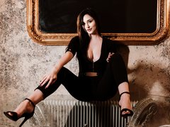 Kassie_Welsh - female with black hair and  big tits webcam at ImLive