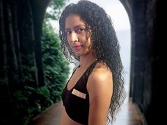 KateWillianss - female with black hair and  small tits webcam at ImLive