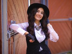 KatherineEvison - female with brown hair and  big tits webcam at LiveJasmin