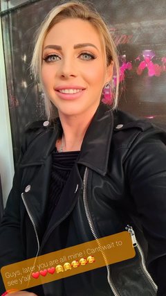 KayaWallker - blond female webcam at LiveJasmin