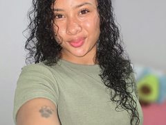 Kayla_Ross from ImLive