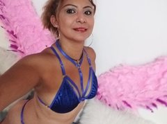 KeiraQuinn77 - blond female with  big tits webcam at ImLive