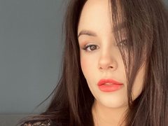 KendalThomso - female with black hair and  big tits webcam at LiveJasmin