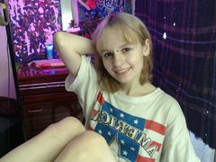 OmeliyaFresh - blond female with  small tits webcam at xLoveCam