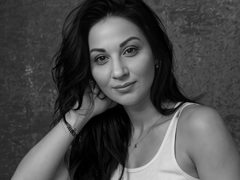 Kethlyne - female with black hair webcam at ImLive