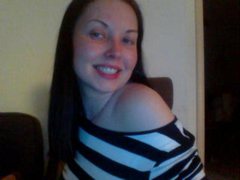 keytlin - female with brown hair webcam at ImLive