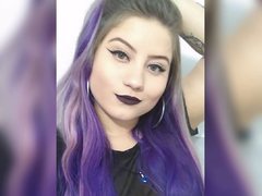 Khaleesi - female webcam at ImLive