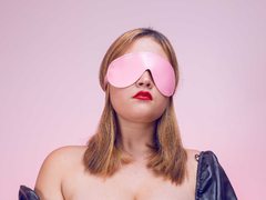 Kiara_ - female with brown hair and  big tits webcam at ImLive