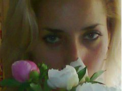 KiskaIricka - female with brown hair webcam at ImLive