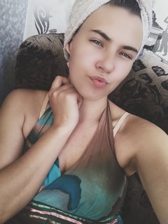 KissDevils - female with brown hair webcam at ImLive