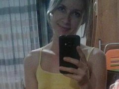 KissSweetGirlll - blond female with  small tits webcam at ImLive