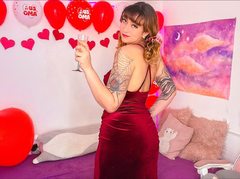 Kitty_Kira from ImLive