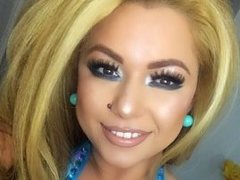 kittyplay - blond female with  big tits webcam at LiveJasmin