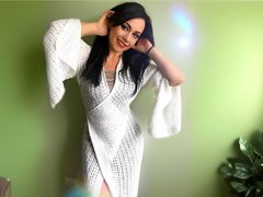 RoxolanaDrim - female with black hair and  small tits webcam at ImLive