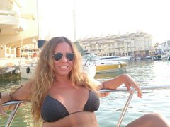 LATINGODDESS - female with brown hair and  big tits webcam at ImLive