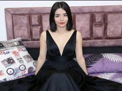 LAURAHOT29 from ImLive