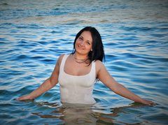 LadyGrey - female with black hair and  small tits webcam at ImLive
