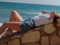 LeahPansies - female with red hair webcam at xLoveCam