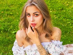 LaraSanders - female with brown hair and  small tits webcam at LiveJasmin