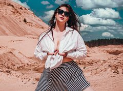 Lattea - female with brown hair and  big tits webcam at LiveJasmin