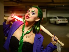 LauraBrigs - female with brown hair webcam at LiveJasmin