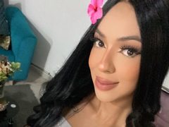 TanedraCollins from xLoveCam