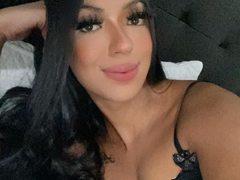 TanedraCollins - shemale with brown hair and  big tits webcam at xLoveCam