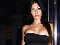 Lettyloveee1 - female with black hair webcam at ImLive