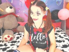 LexiKiss - female with brown hair webcam at ImLive