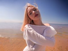 LiaRudo - blond female with  big tits webcam at LiveJasmin