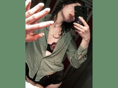 Licia_Del_Toro - female with brown hair webcam at ImLive