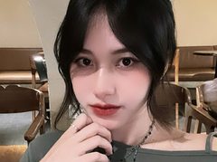 Lilayla21 - female webcam at ImLive