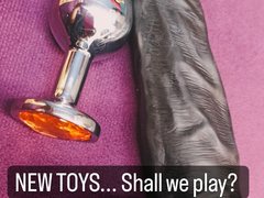 LilethBlue - female with black hair and  big tits webcam at LiveJasmin