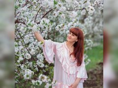 LillianSunny - female with red hair and  small tits webcam at ImLive