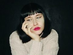 LilluMoon - female with black hair webcam at LiveJasmin