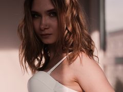 LinaVolberg098 - blond female with  small tits webcam at ImLive