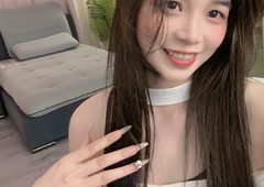 Linamin - female with black hair webcam at ImLive