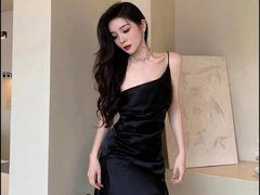 Linamin - female with black hair webcam at ImLive