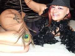 MrsDaemon - female with black hair and  small tits webcam at LiveJasmin
