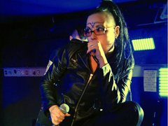 MrsDaemon - female with black hair and  small tits webcam at LiveJasmin