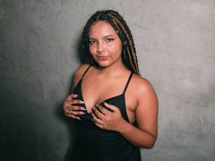 KattJones from xLoveCam