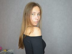 BethFleming - blond female webcam at LiveJasmin