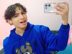 HottieHorny from xLoveCam